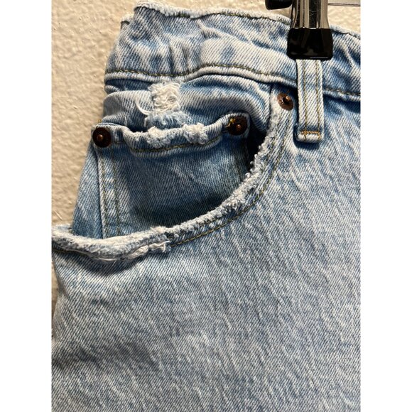 Abercrombie & Fitch 90s Straight Ultra High Rise Light Wash Jeans Size 33 - Picture 7 of 8